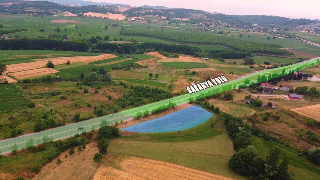 BEYKENT'TEN Adapazarı Duble Yol Üzeri Emsalsiz Satılık Arazi — 2. fotoğraf