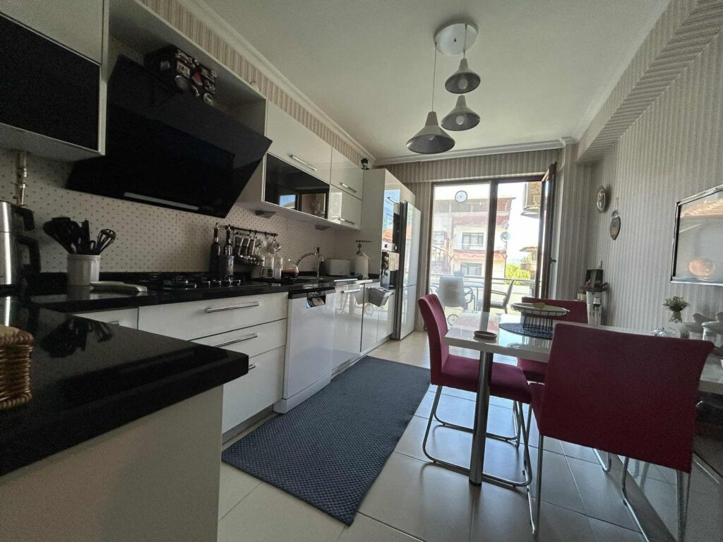 Sapanca Center'da Geniş Teraslı 3+1 — 32. fotoğraf