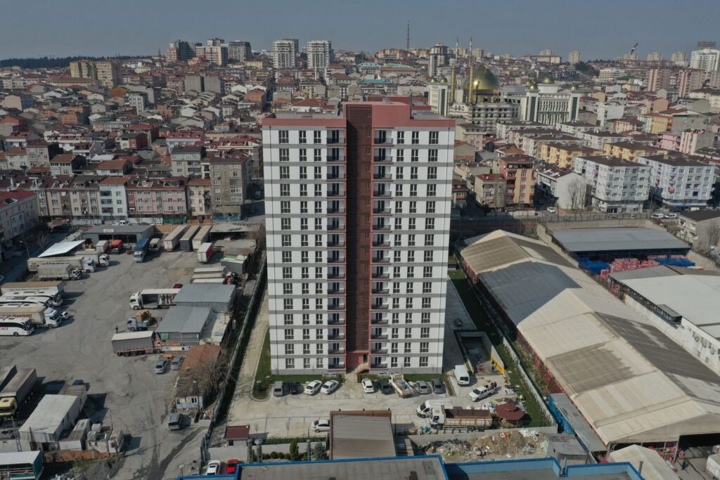 Modern konut projesi binalarının havadan görünümü